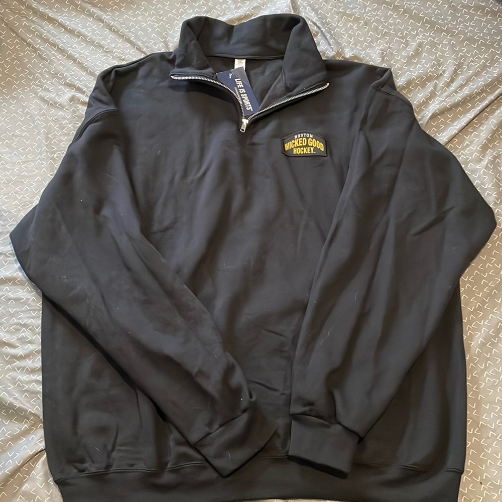1/4 Zip Boston Hockey Sweatshirt. New With Tags!